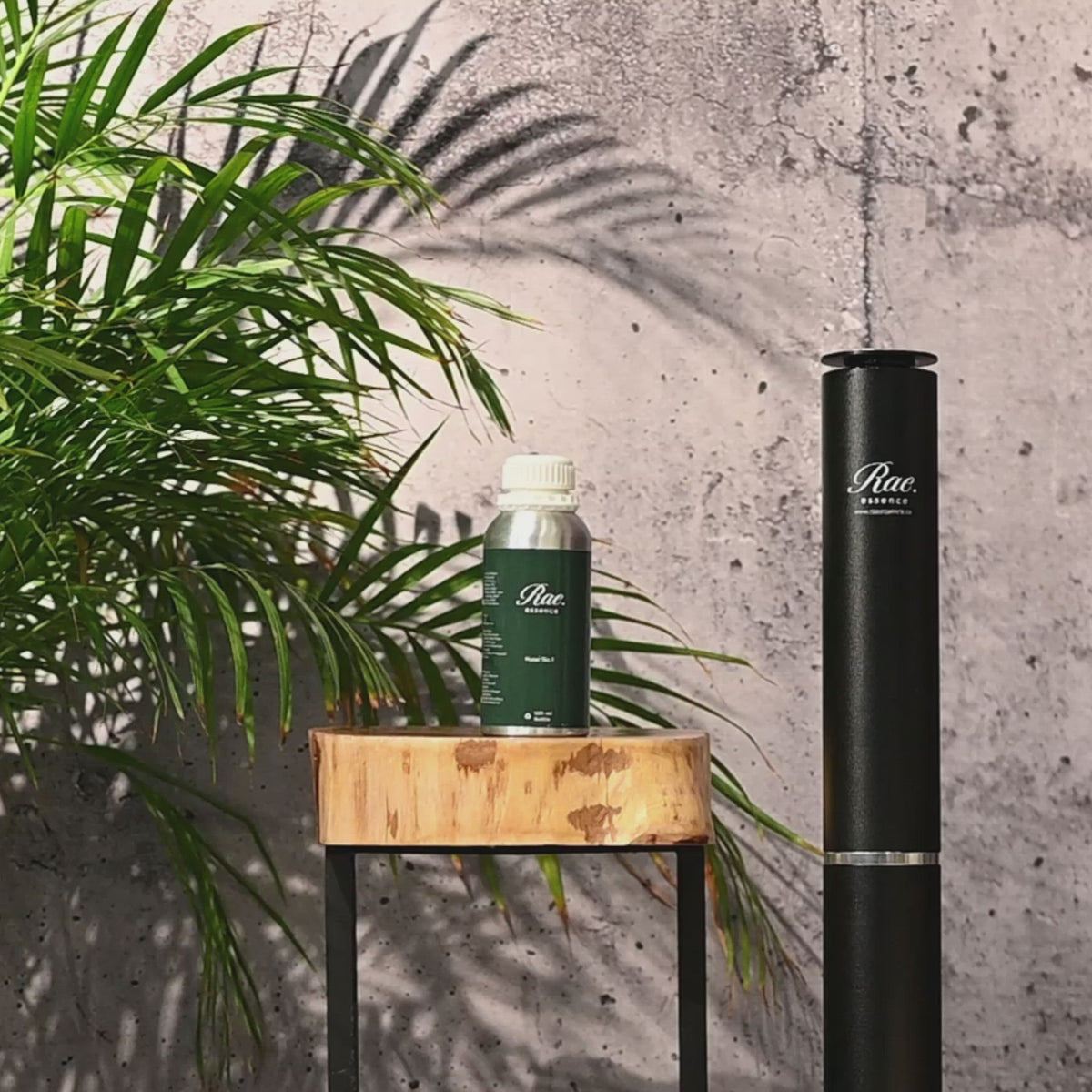 Load video: S250 Scent diffuser machine（Silver）