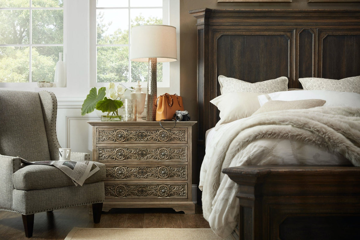 Floresville Bachelors Chest Cabinets & Chests| Hooker