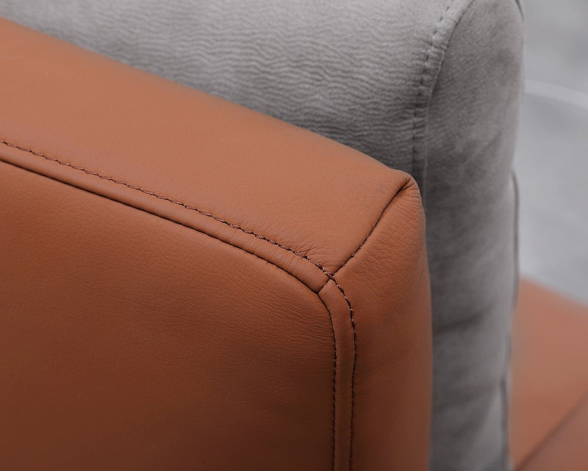 Furlano Accent Chair Chairs| Ashley Homestore