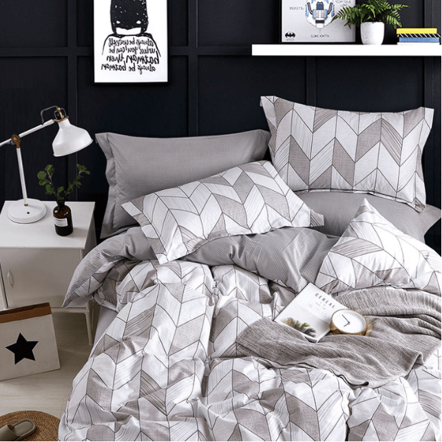 Geometric Pattern Grey & White Bedding Set-KING Coverlet Sets| Roots Furniture