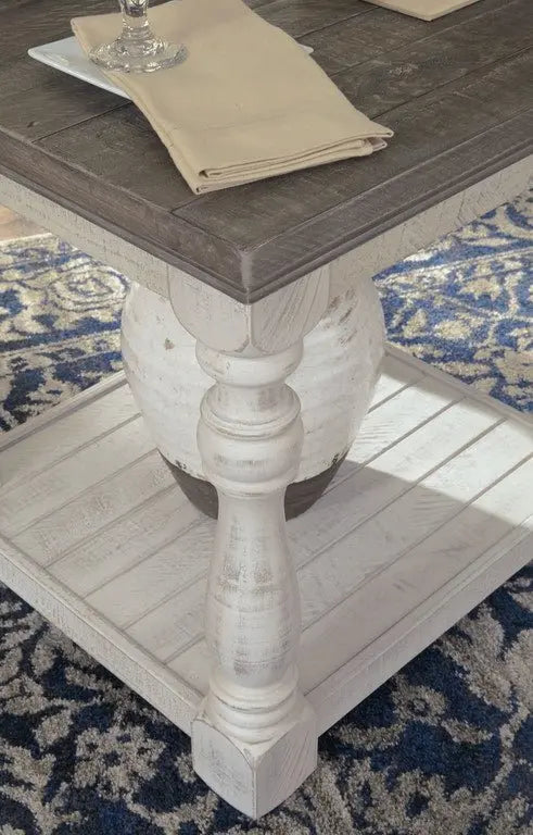 Havalance End Table Accent & End Tables| Ashley Homestore