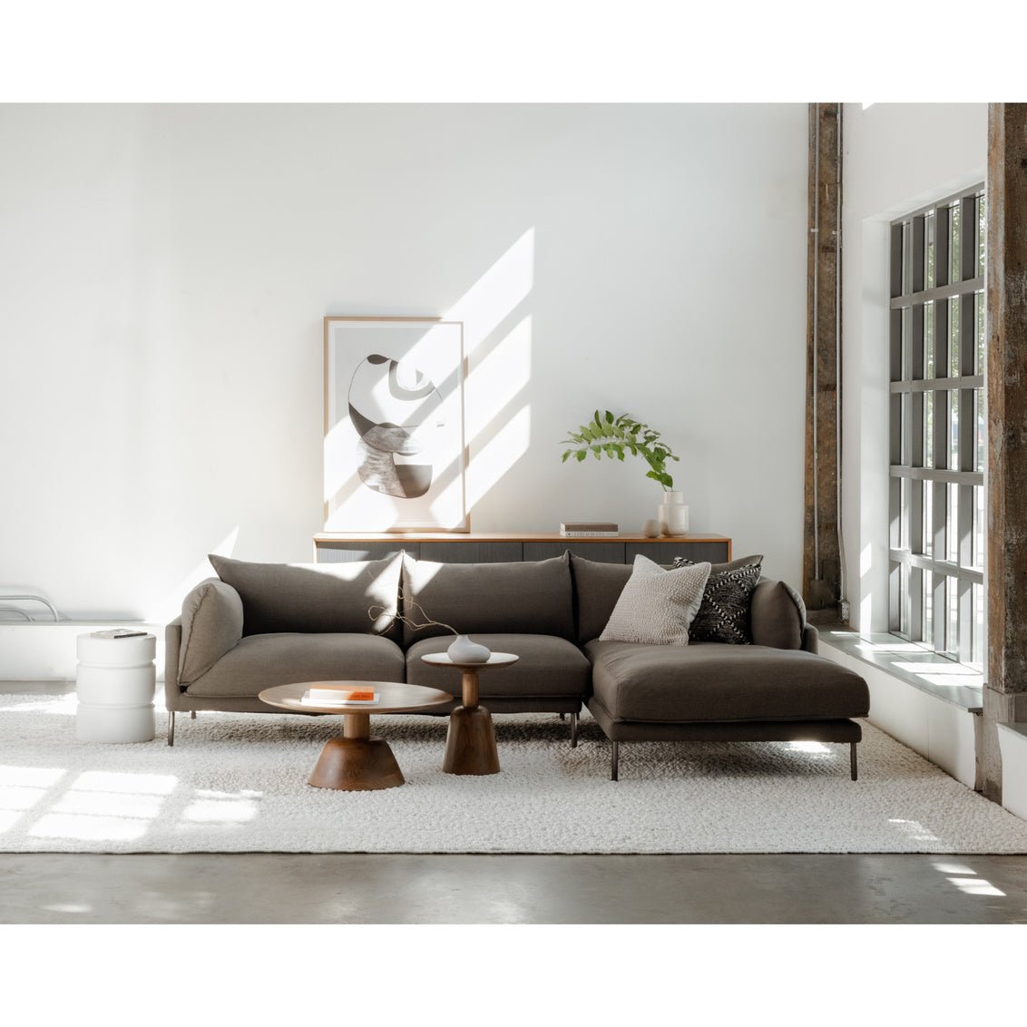 Jamara Sectional Charcoal Right Sectionals| Moe's Home