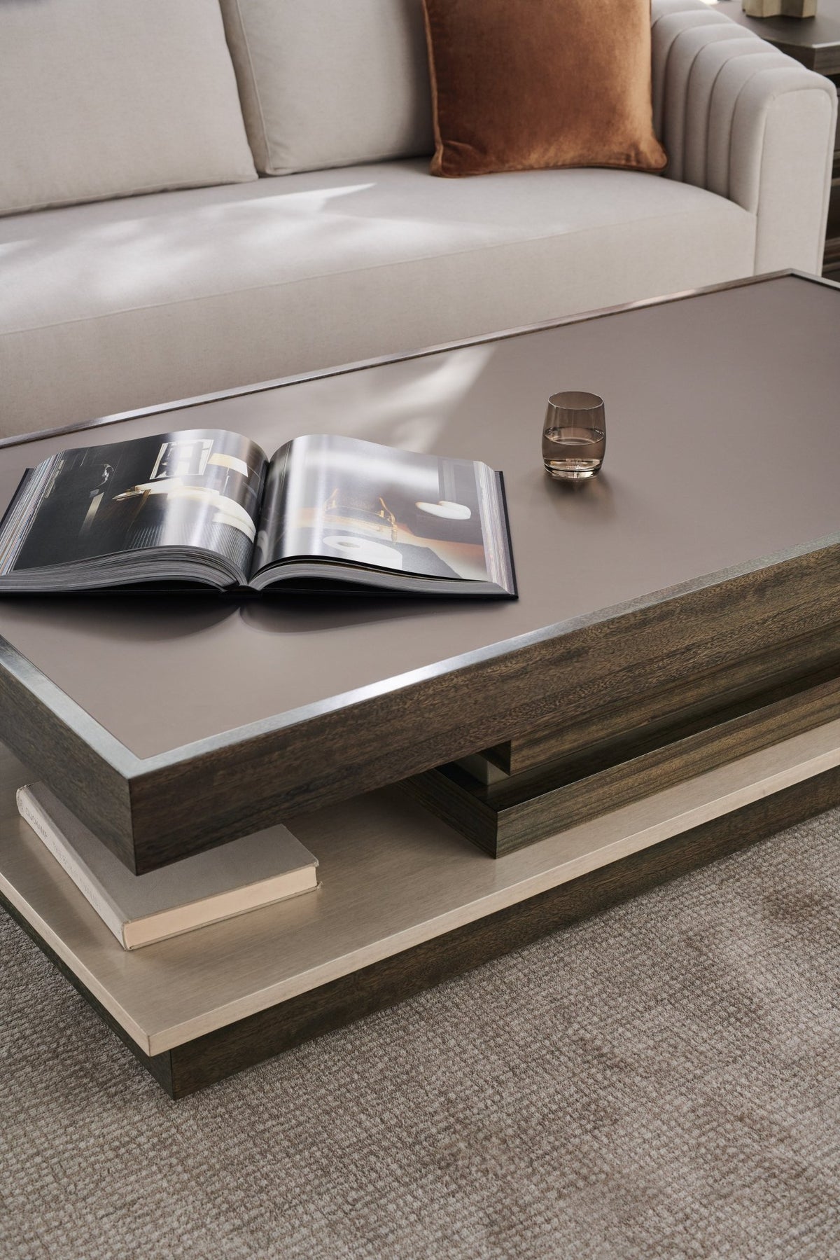 LA MODA COCKTAIL TABLE Accent & End Tables| Caracole