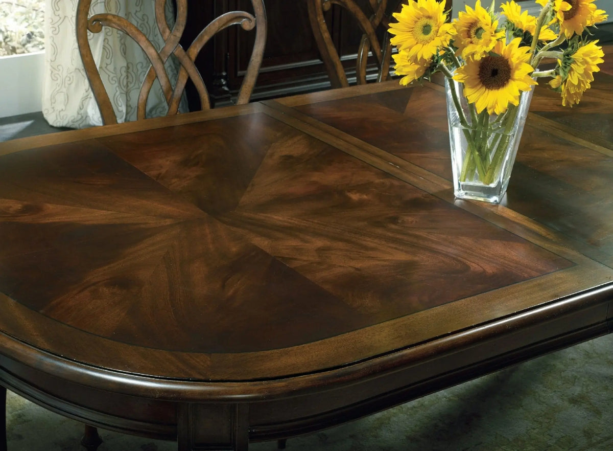 Leesburg Leg Table with Two 18'' Leaves Accent & End Tables| Hooker