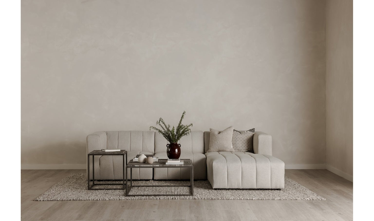 Lyric Arm Chair Left Oatmeal Sectionals| Moe's Home