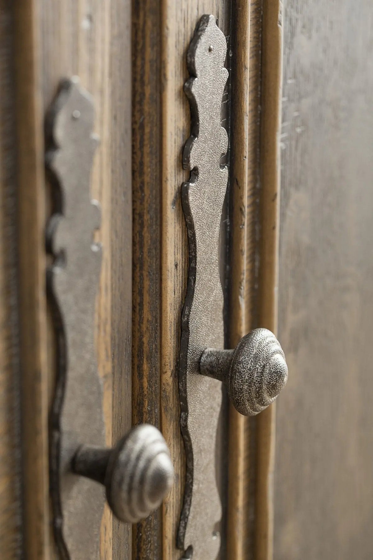 North Cliff Sideboard Cabinets & Chests| Hooker