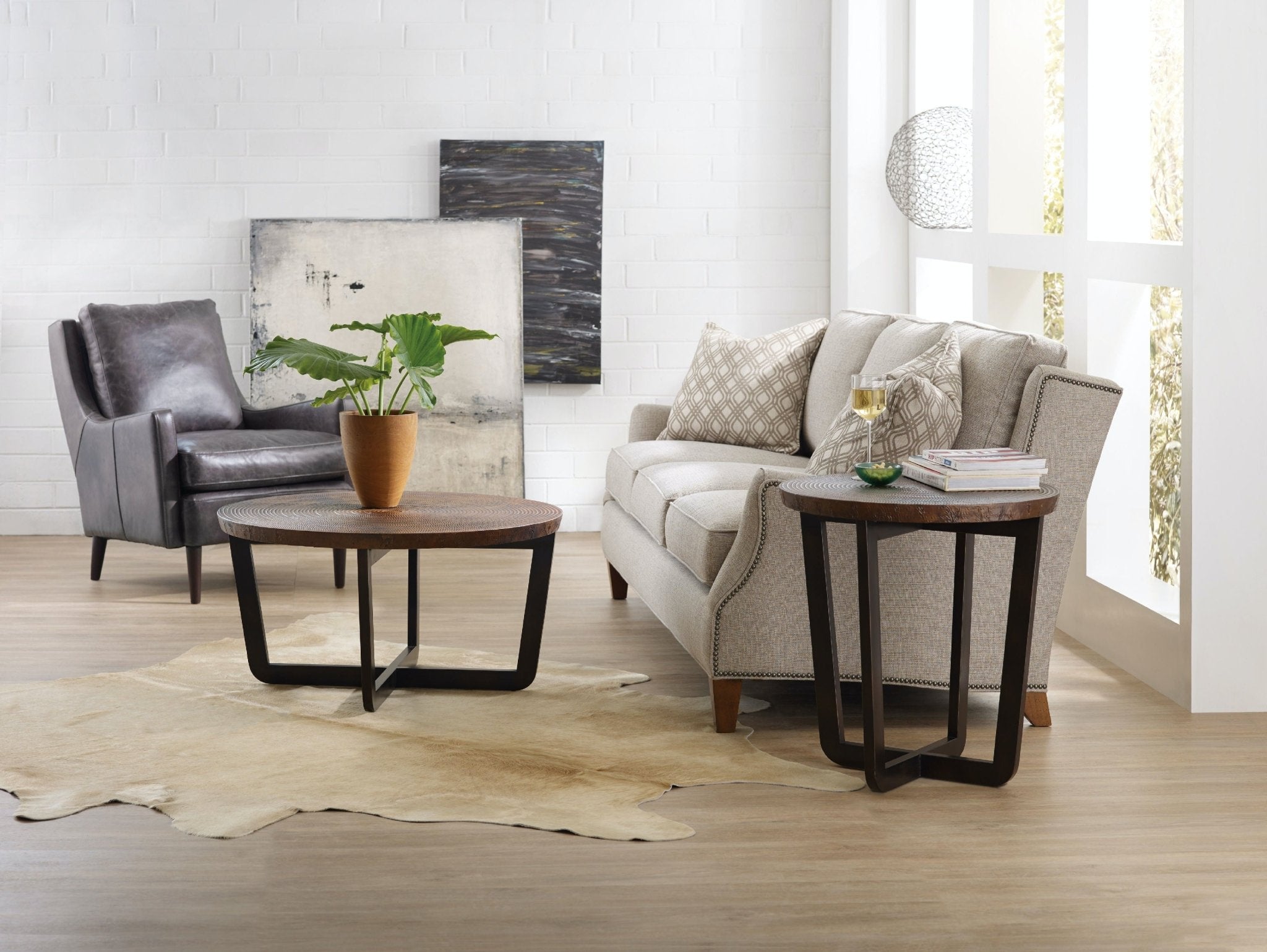 Parkcrest Round End Table Accent & End Tables| Hooker