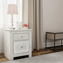 Paxberry Nightstand