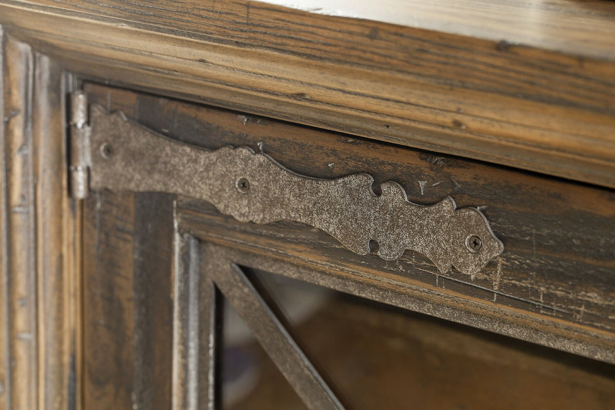 Pipe Creek Bunching Media Console Consoles & Sideboards| Hooker