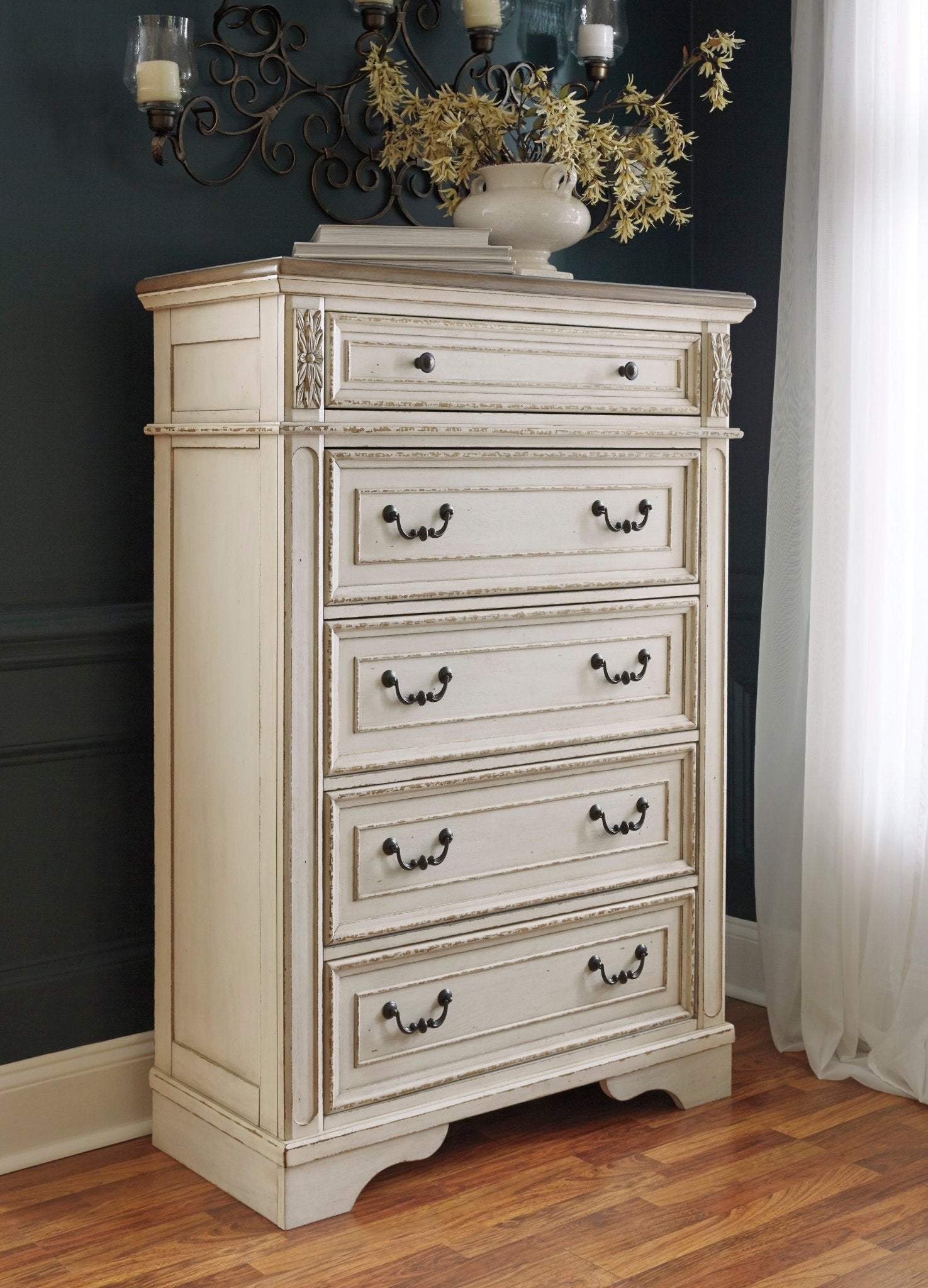 Realyn Bedroom King Sleigh Set with Chest Offer Bedroom Sets| Ashley Homestore