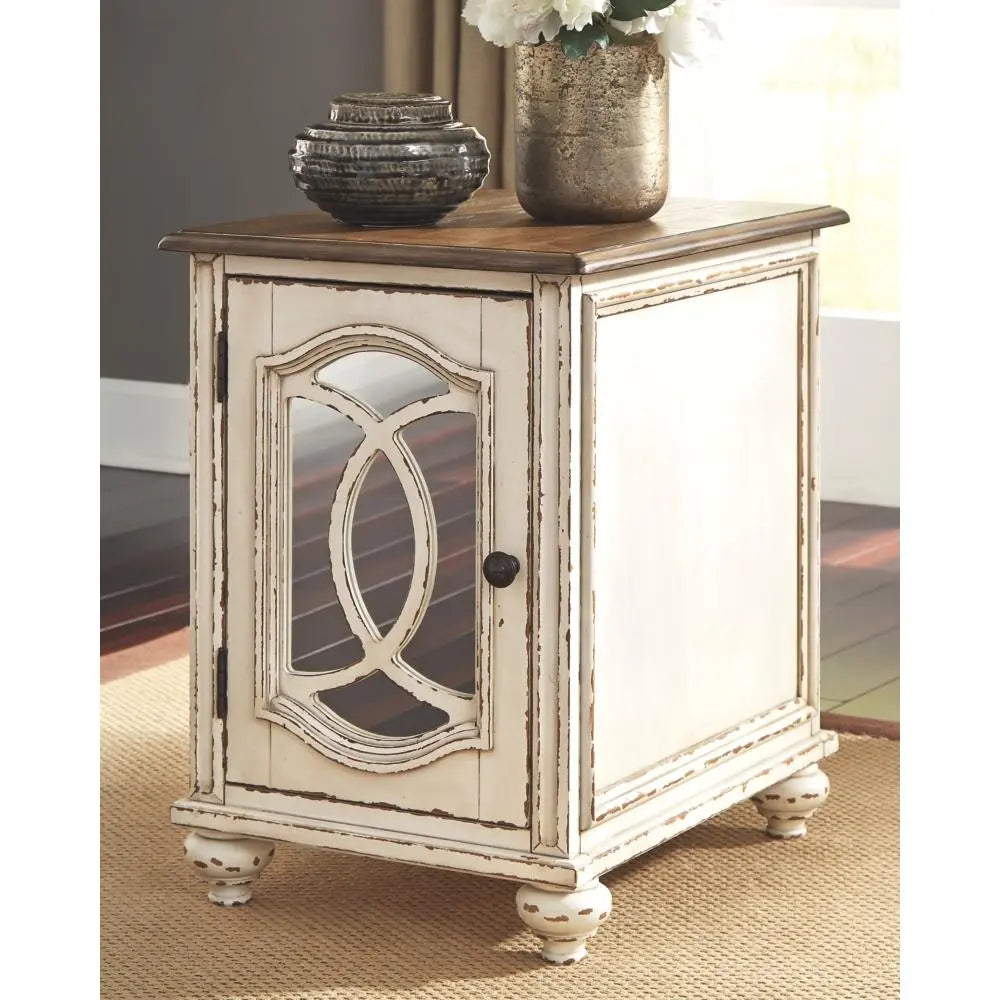 Realyn Chairside End Table Accent & End Tables| Ashley Homestore