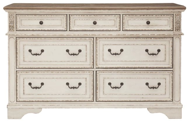 Realyn King Sleigh Set Bedroom Sets| Ashley Homestore