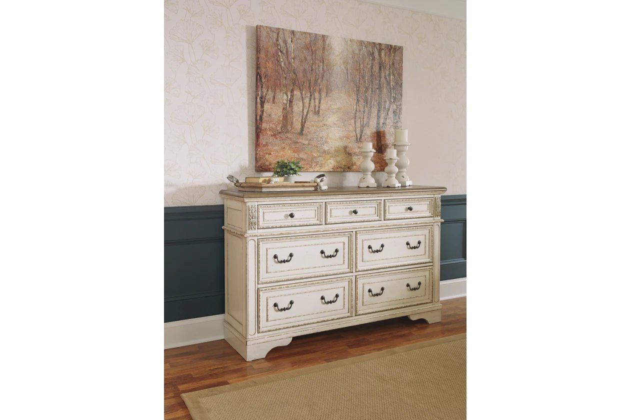 Realyn Queen Bedroom Set Bedroom Sets| Ashley Homestore