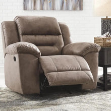 ROCKER RECLINER