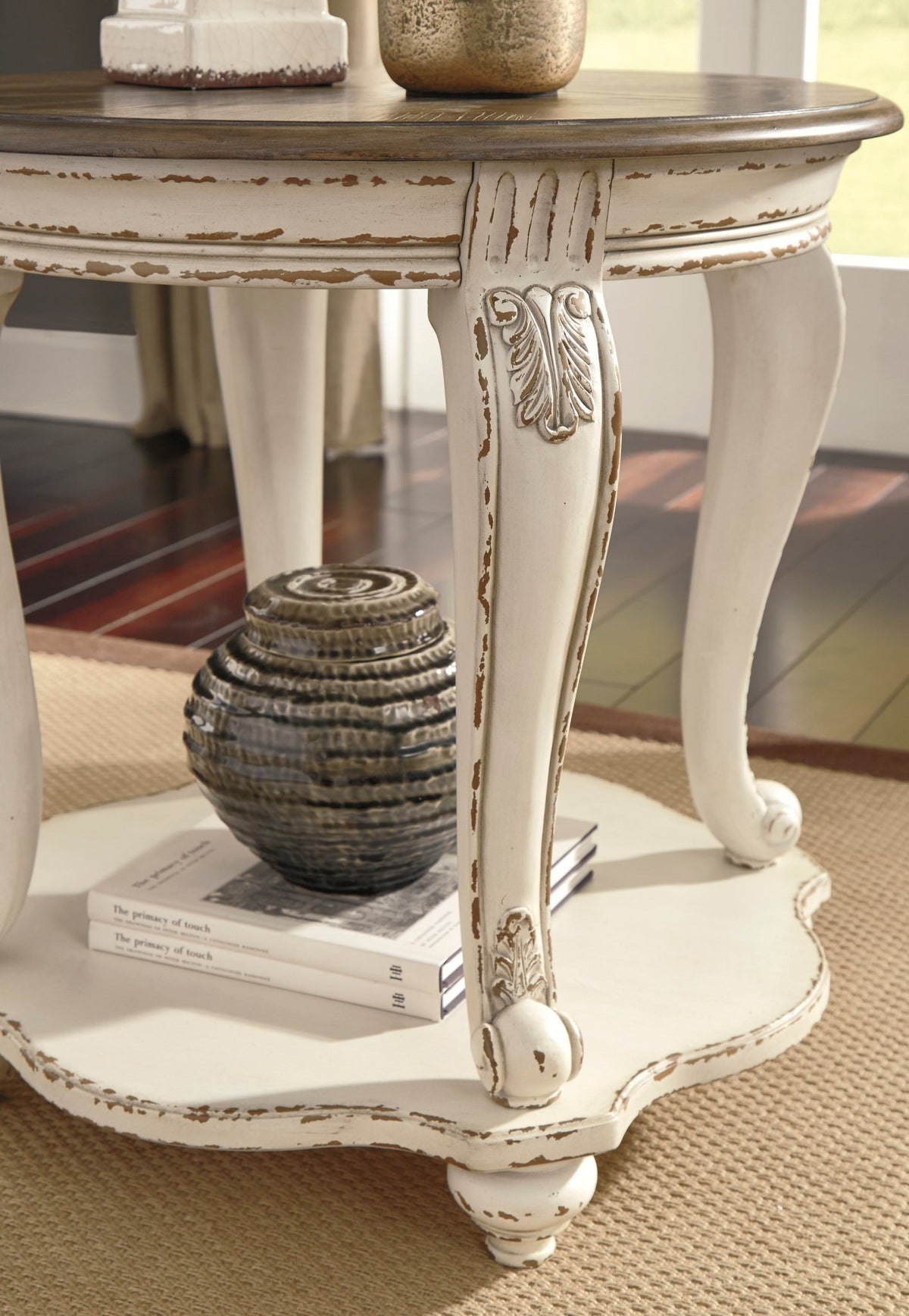 ROUND END TABLE Accent & End Tables| Ashley Homestore