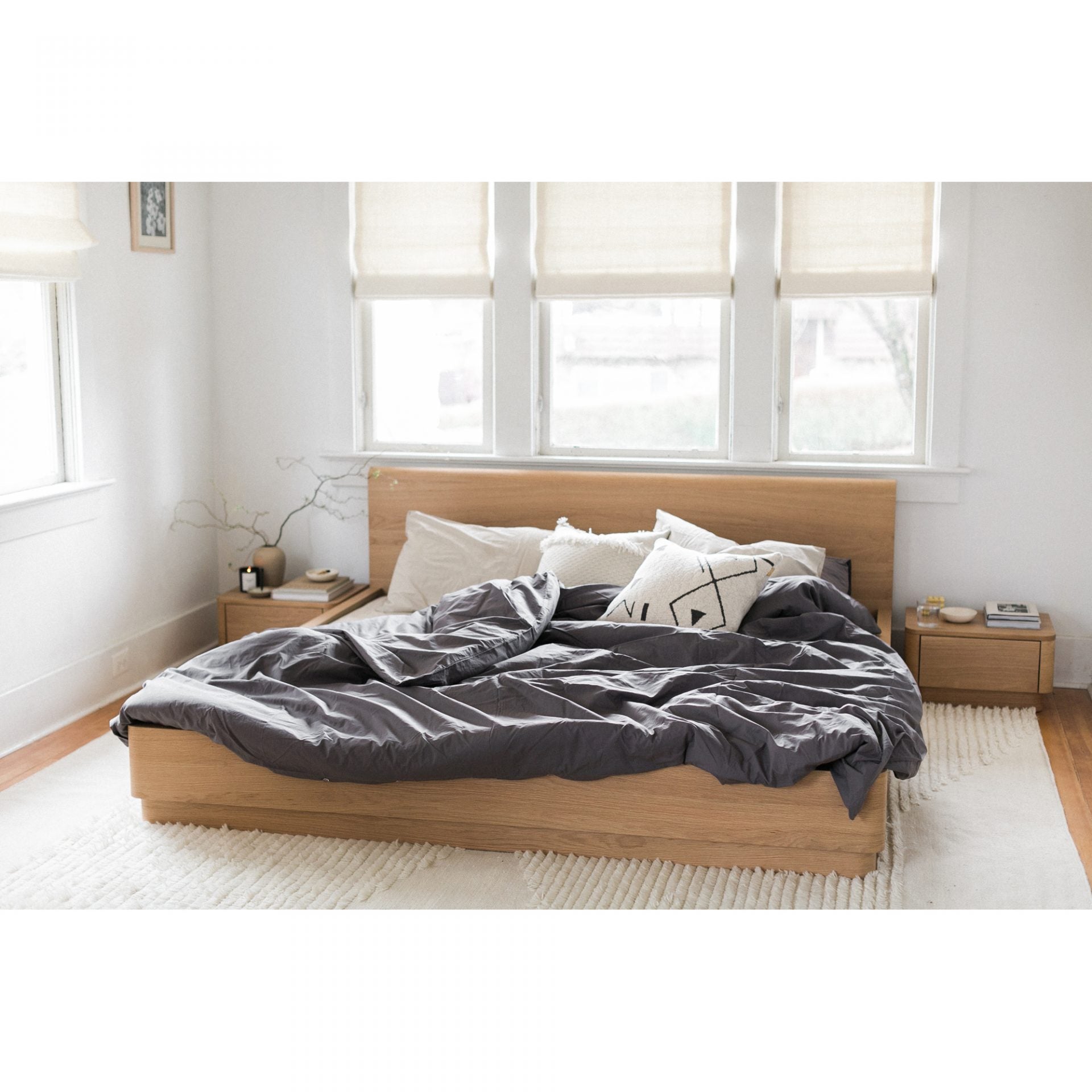 Round Off Nightstand Oak Nightstands| Moe's Home