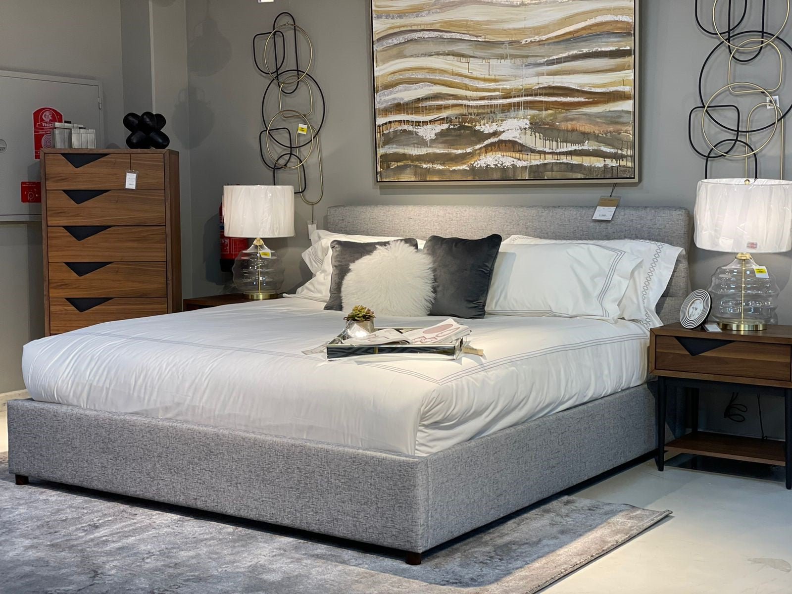 Takio King Bed Light Grey Beds| Moe's Home