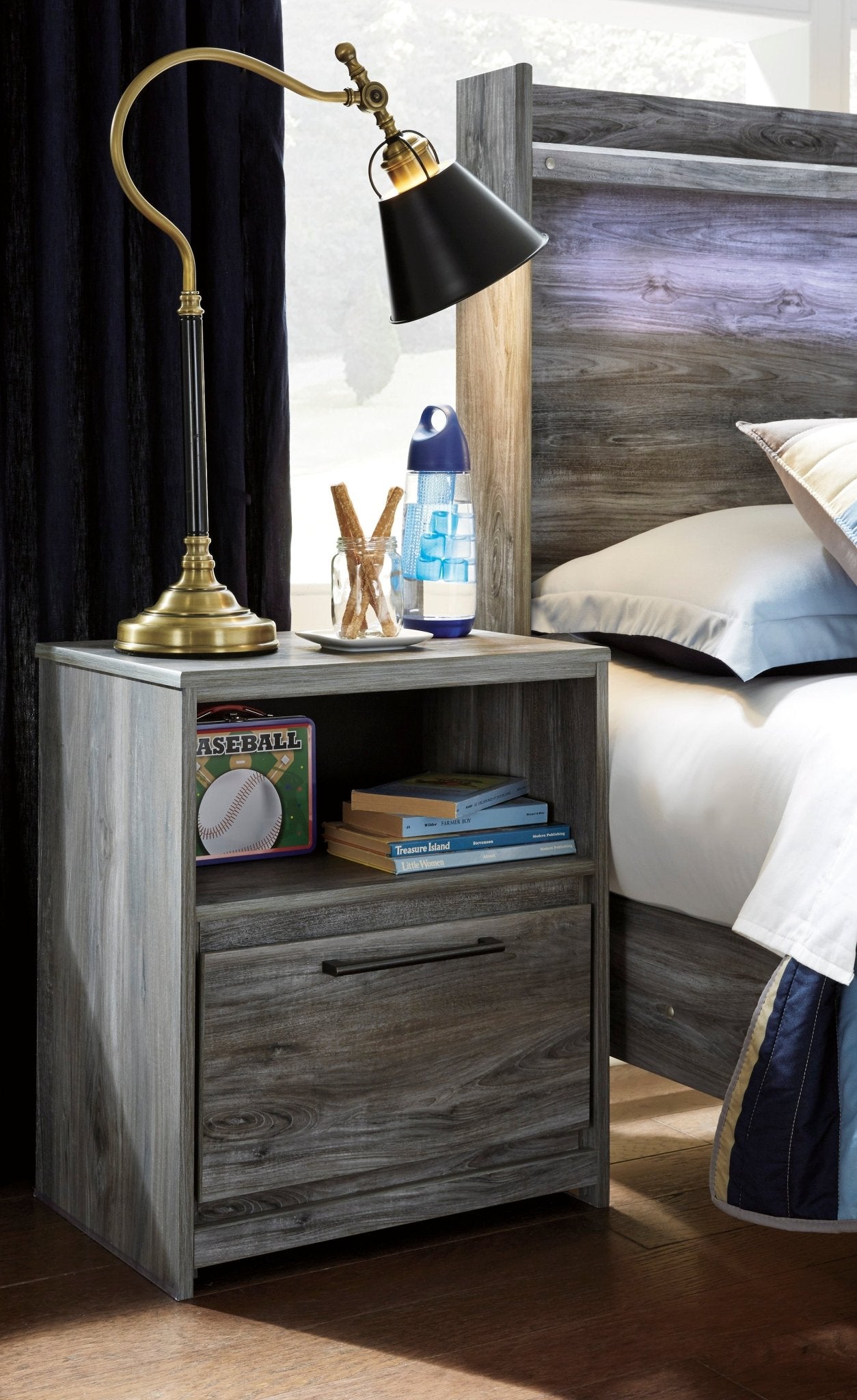 Twin Bedroom No Chest Kid Beds| Ashley Homestore