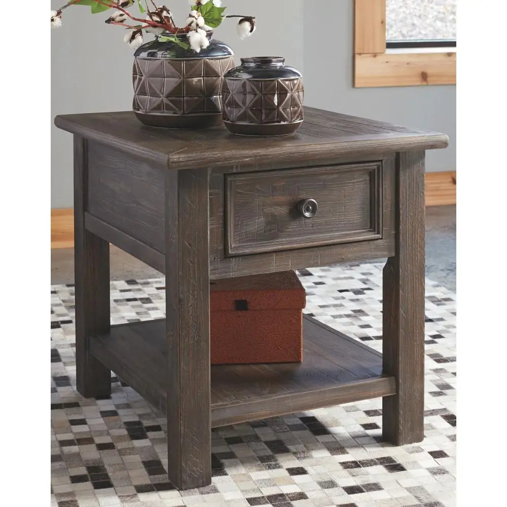 Wyndahl End Table Accent & End Tables| Ashley Homestore
